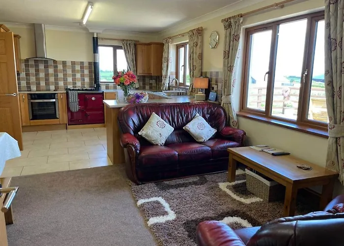 Sunny Bank- Countryside Escape With Private Hot Tub And Countryside Views