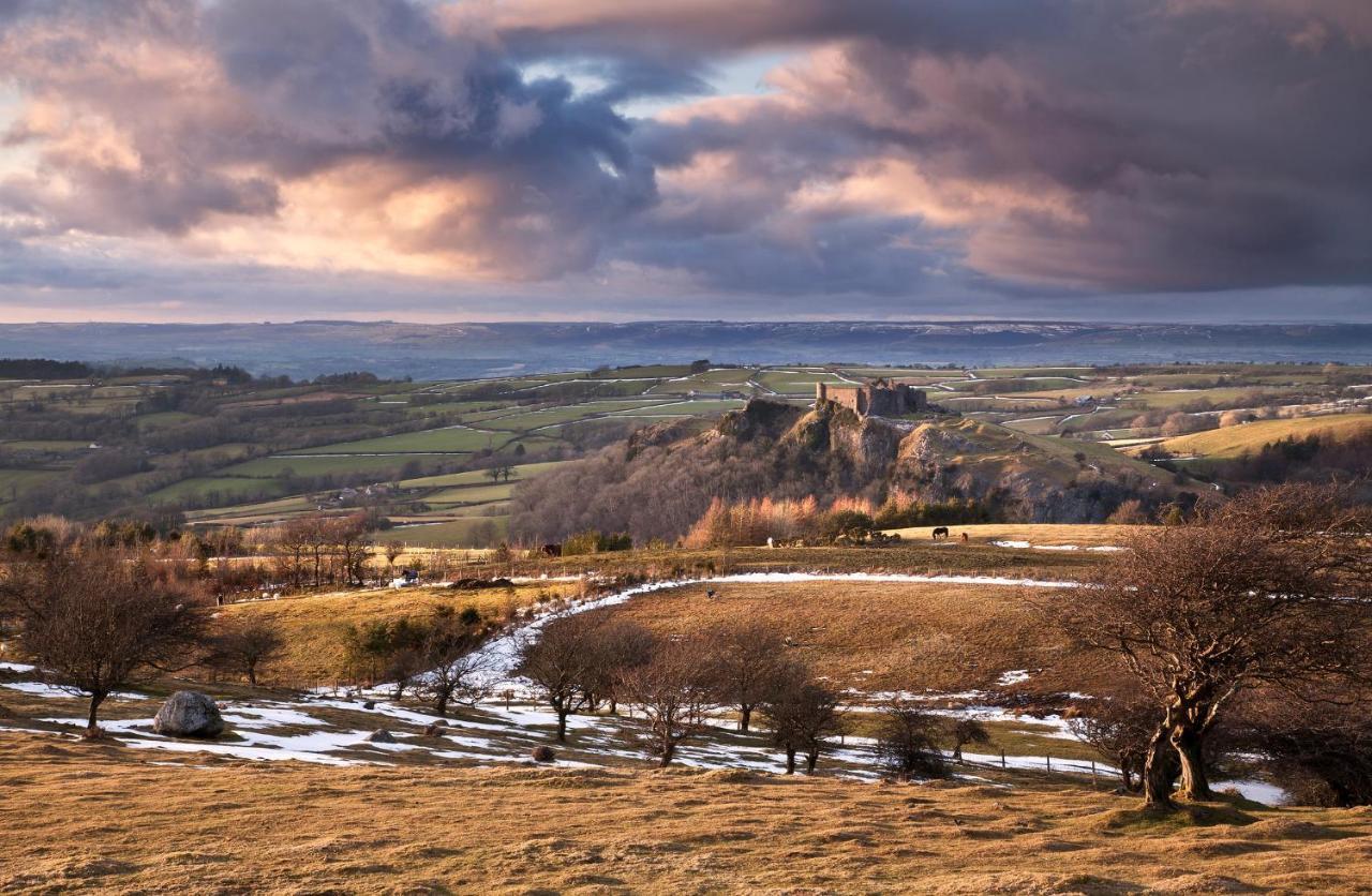 Holiday home Sunny Bank- Countryside Escape With Private Hot Tub And Countryside Views