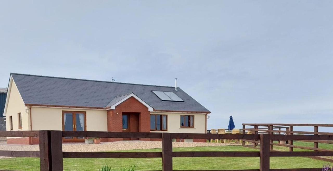 Sunny Bank- Countryside Escape With Private Hot Tub And Countryside Views * Carmarthen