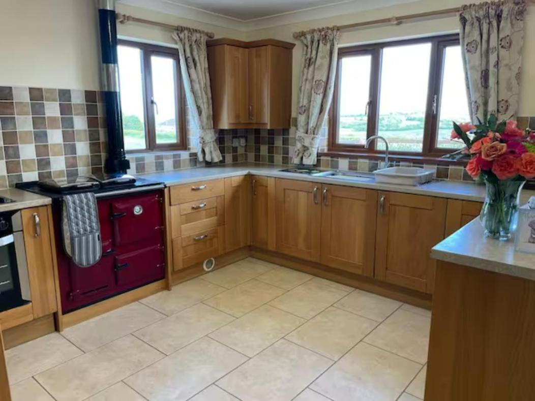 Sunny Bank- Countryside Escape With Private Hot Tub And Countryside Views Holiday home